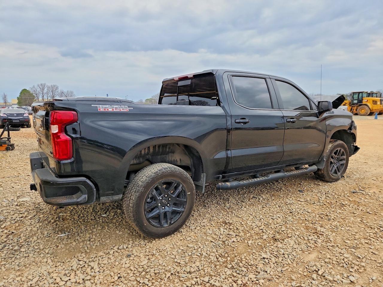 2025 Chevrolet Silverado K1500 LT Trail Boss