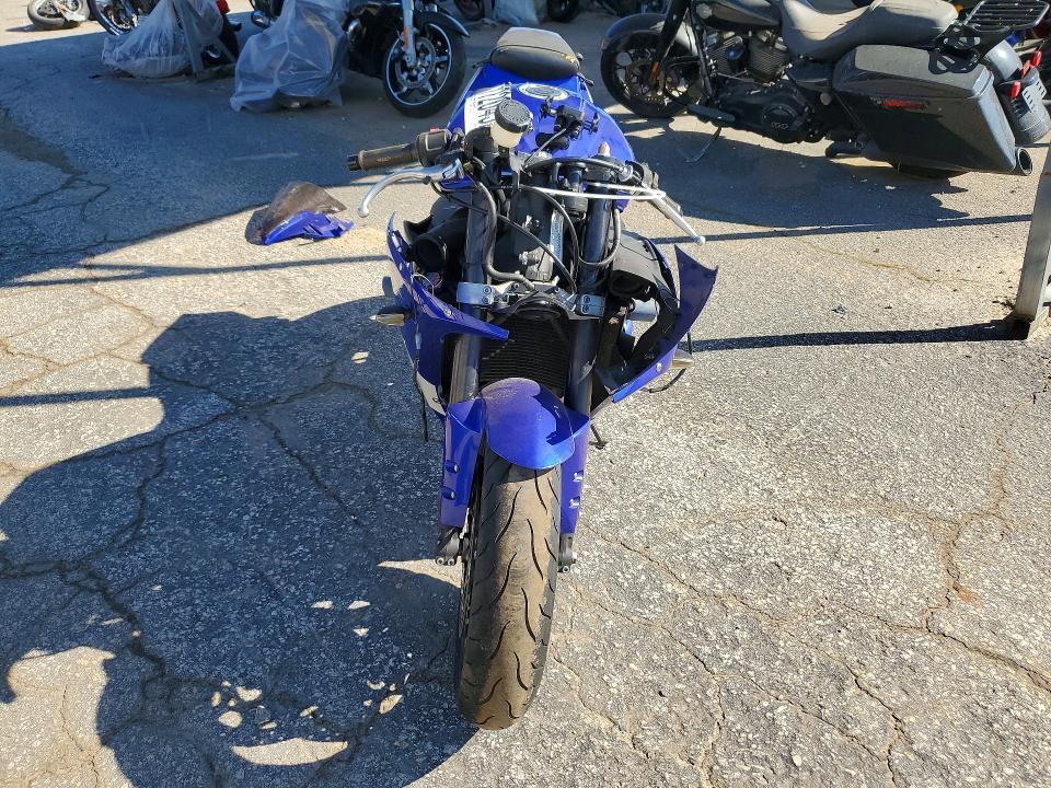 2005 Yamaha Yzfr6 l
