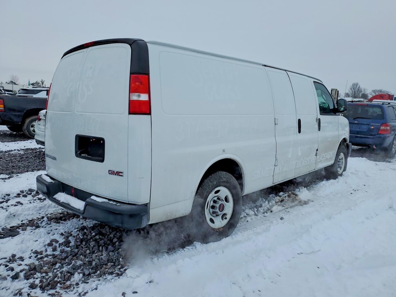 2020 GMC Savana 2500 Cargo Delivery van