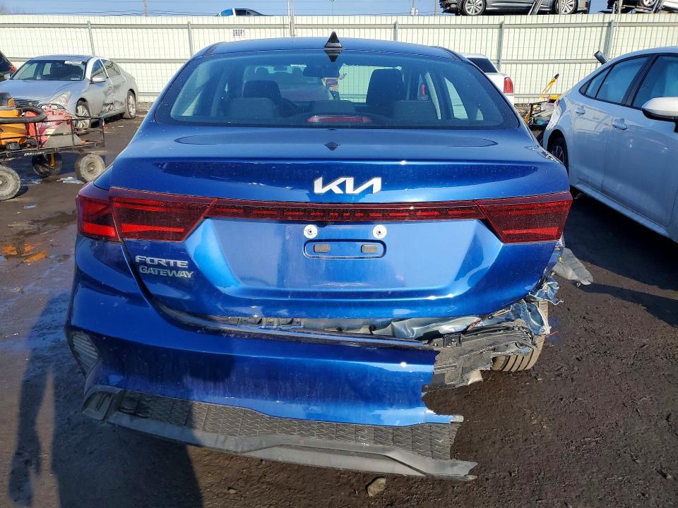2023 KIA Forte lxs