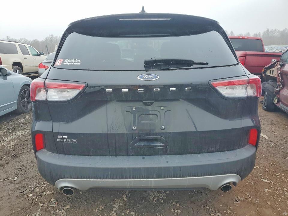 2021 Ford Escape se
