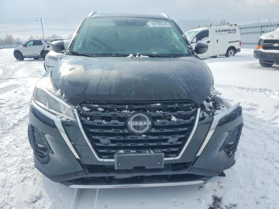 2022 Nissan Kicks sv