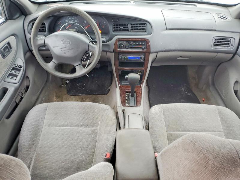 2001 Nissan Altima xe