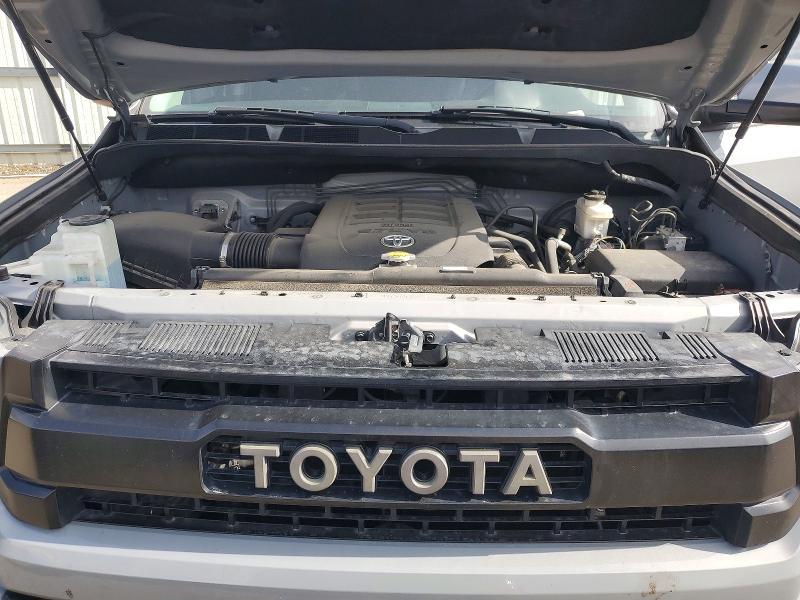2017 Toyota Tundra Double cab sr