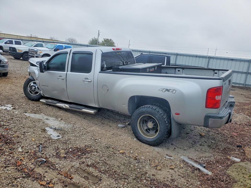 2010 Chevrolet Silverado K3500 ltz