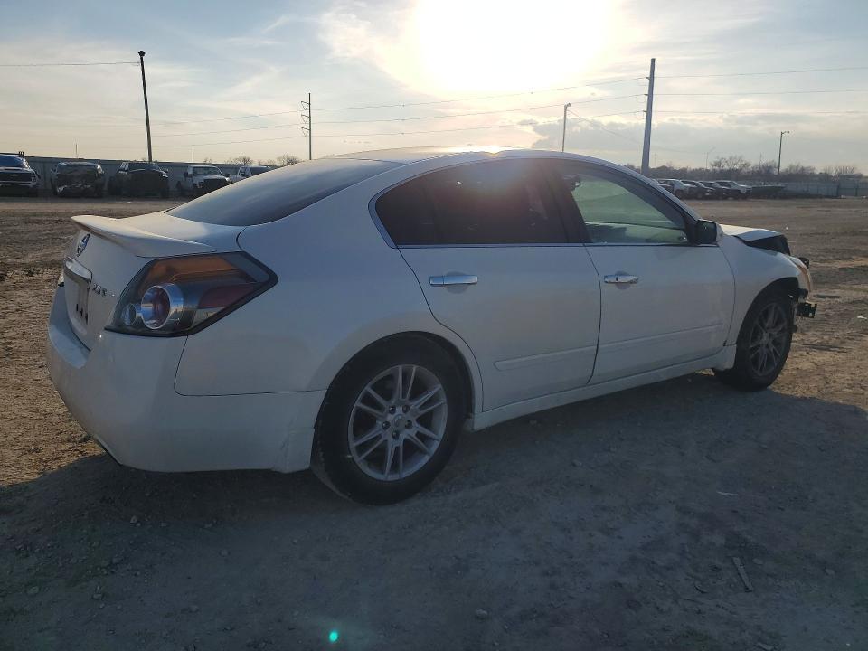 2012 Nissan Altima Base