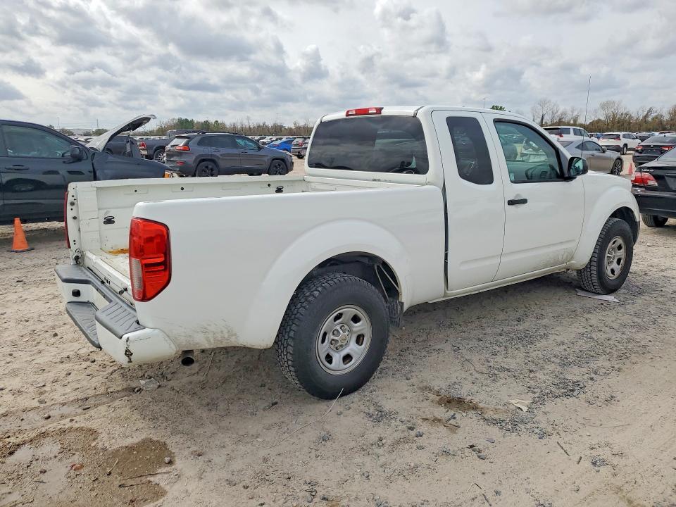 2019 Nissan Frontier s