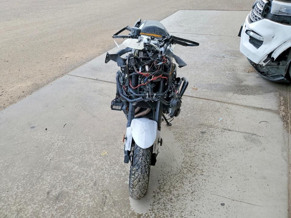 2015 Kawasaki Kle650 f