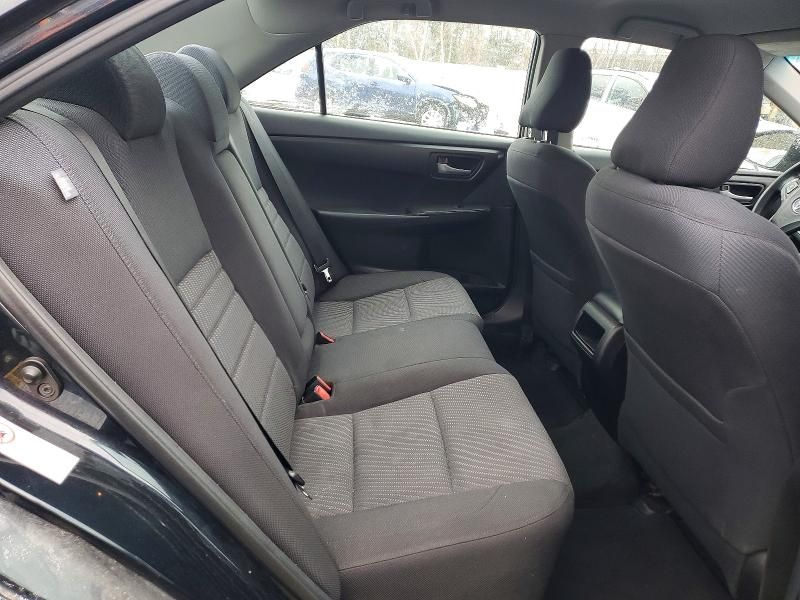 2015 Toyota Camry le