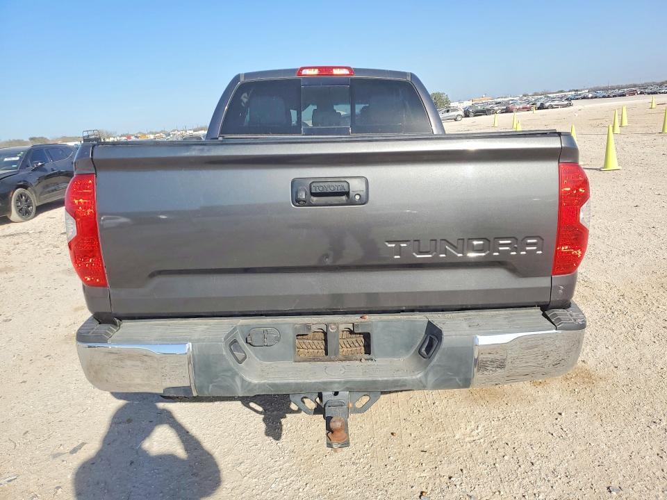 2015 Toyota Tundra SR5