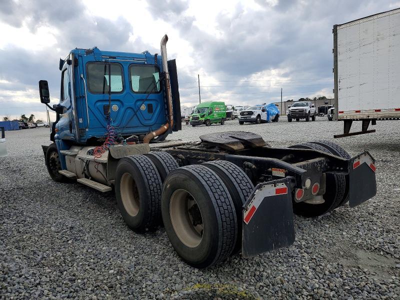 2012 Freightliner Cascadia Semi Truck