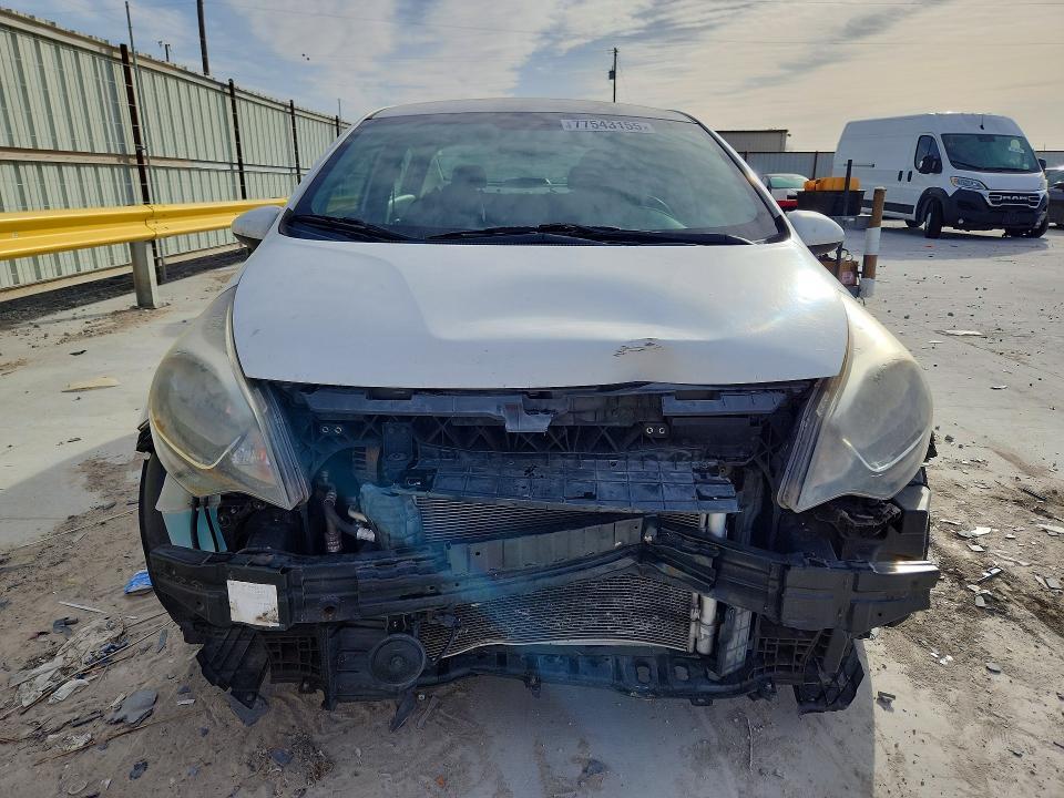 2015 KIA Rio lx