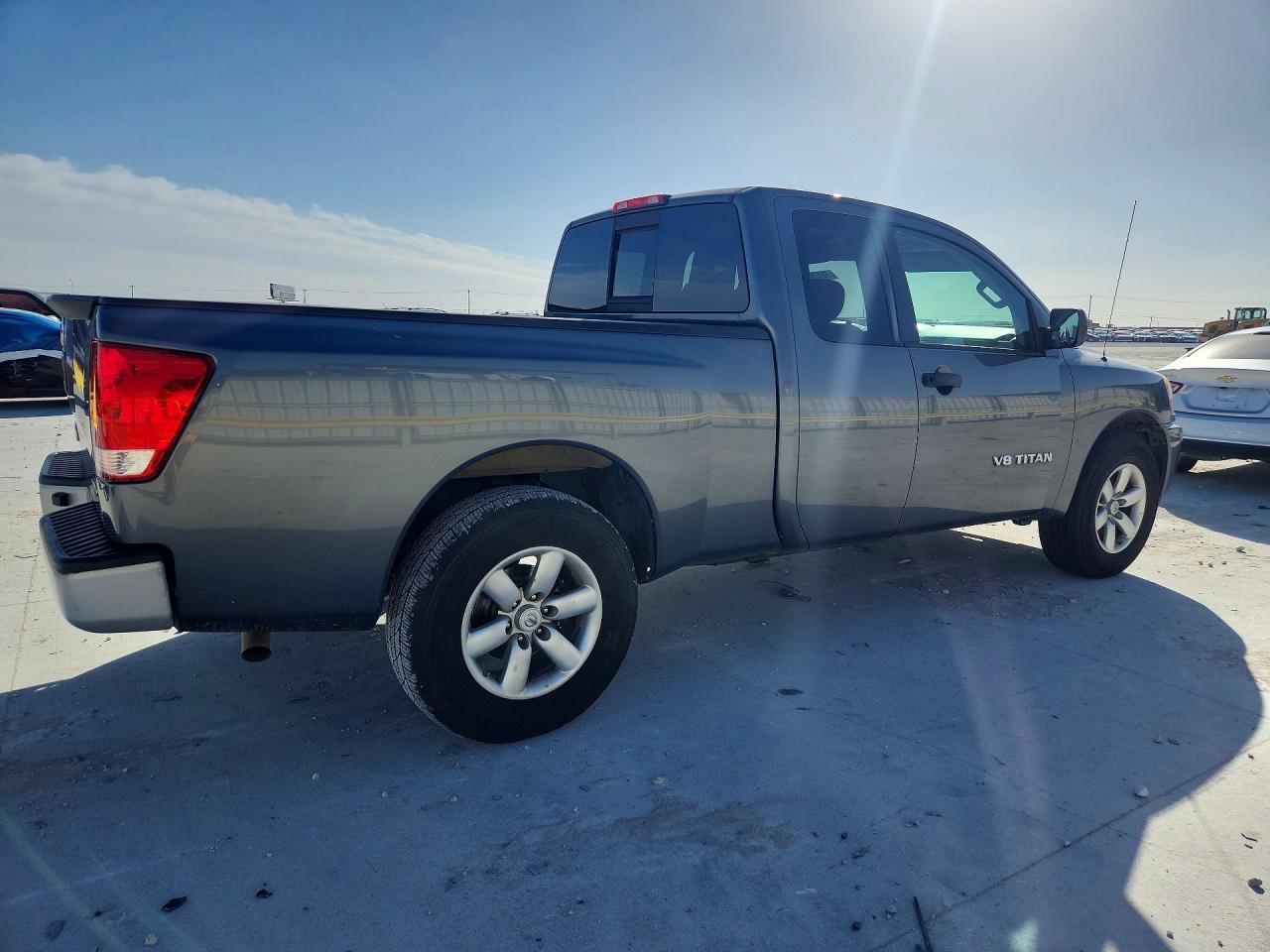 2014 Nissan Titan s