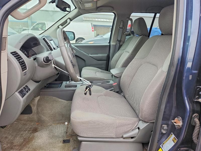 2015 Nissan Frontier SV