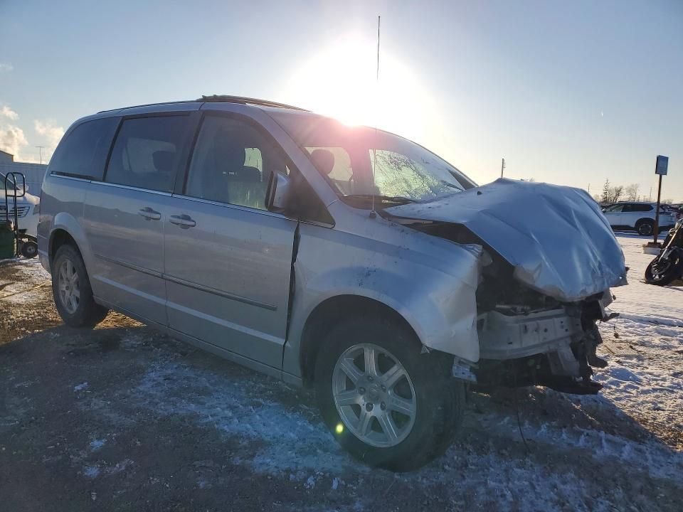2010 Chrysler Town & Country Touring