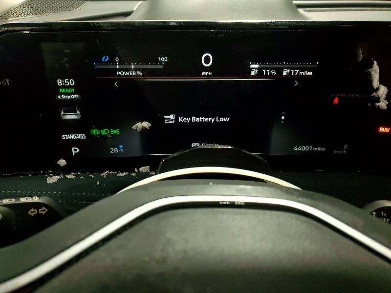 2023 Nissan Ariya Platinum +