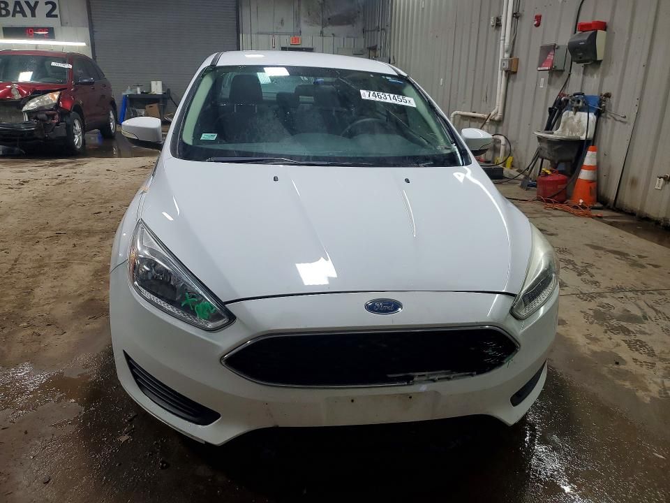 2016 Ford Focus se