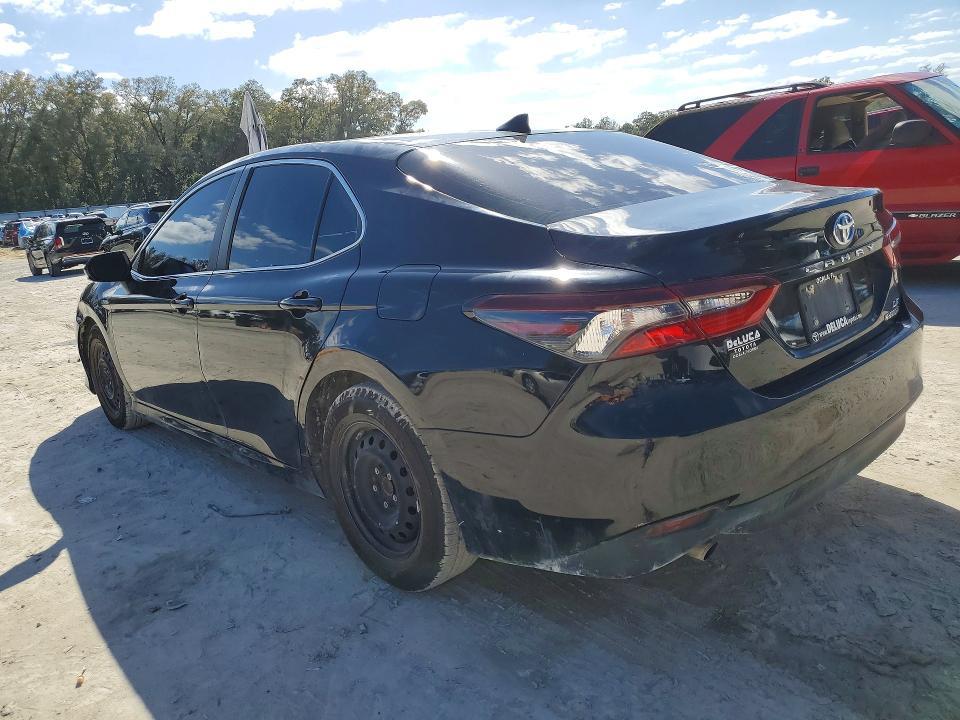 2021 Toyota Camry Hybrid le