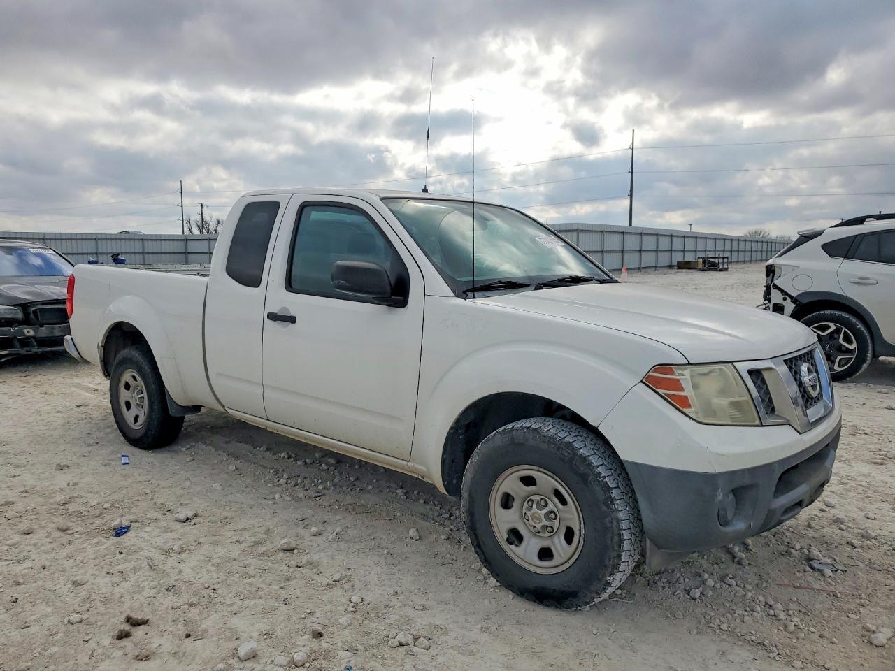 2015 Nissan Frontier S