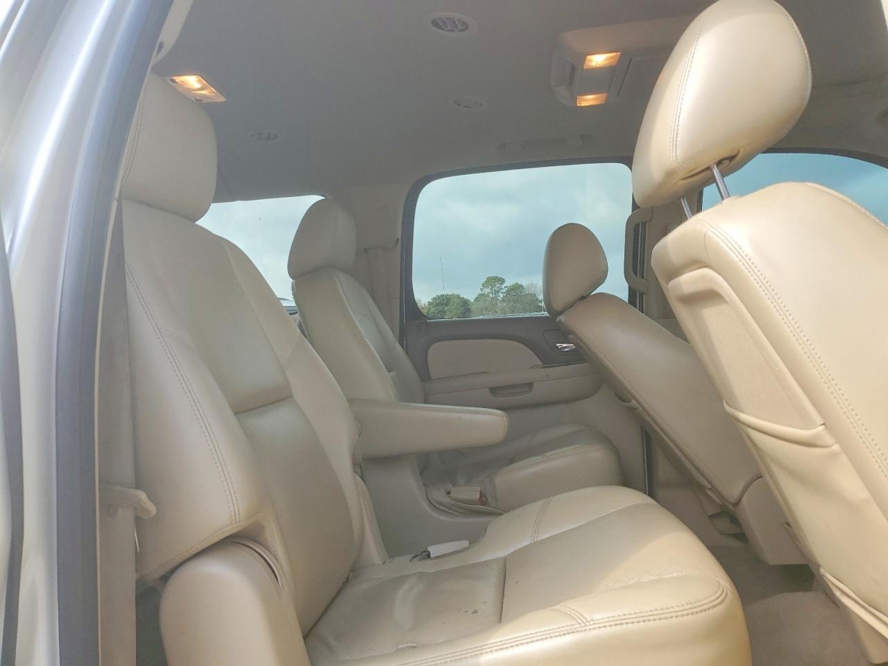 2011 GMC Yukon xl C1500 slt