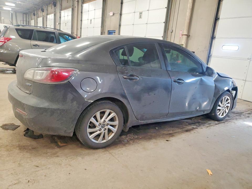 2013 Mazda 3 I