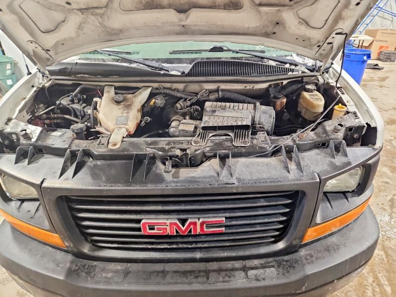 2016 GMC Savana G2500