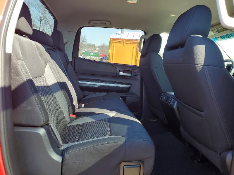 2016 Toyota Tundra Crewmax SR5