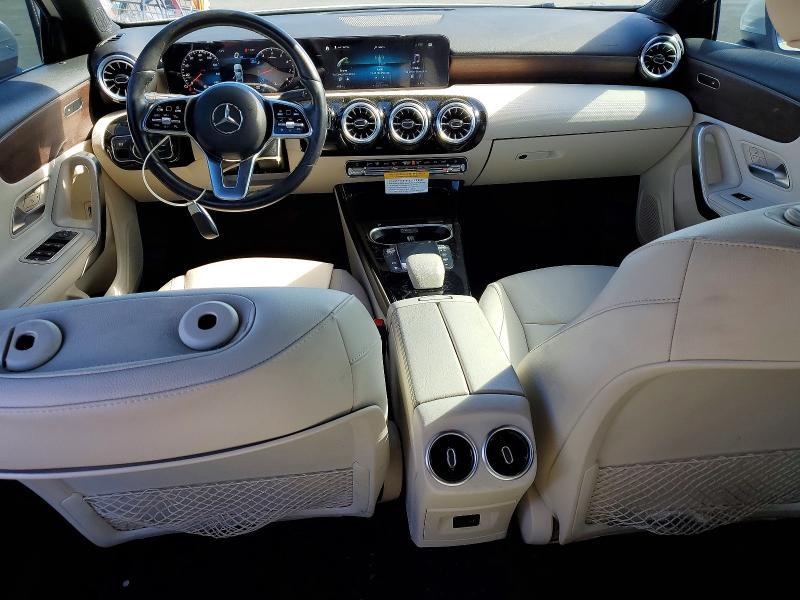 2022 Mercedes-Benz A 220