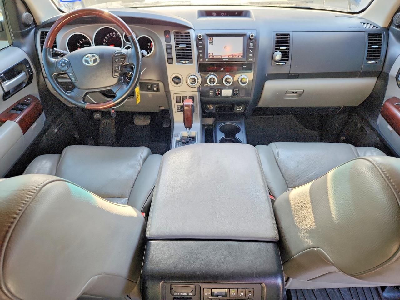 2013 Toyota Sequoia Platinum