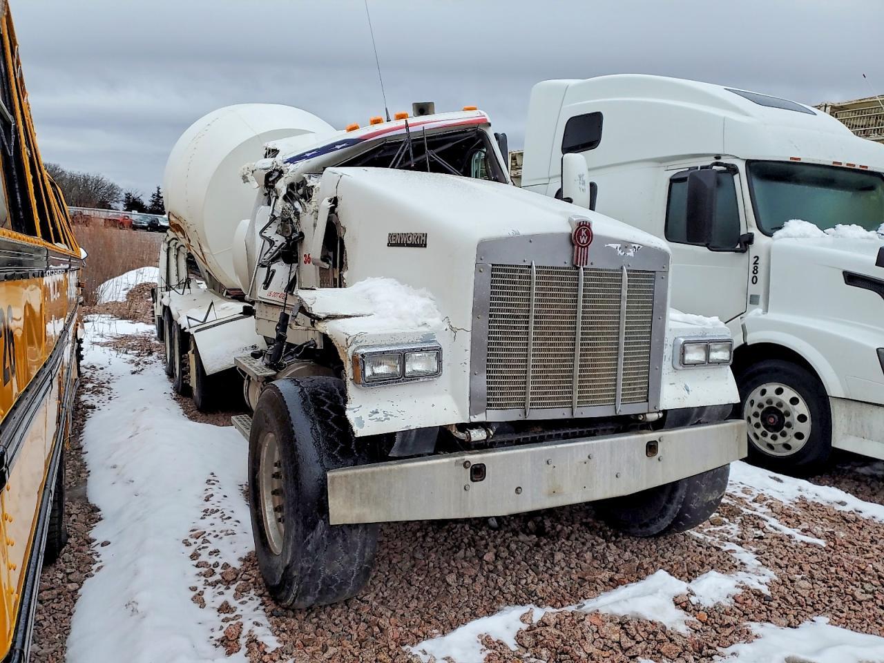 2006 KW Construct