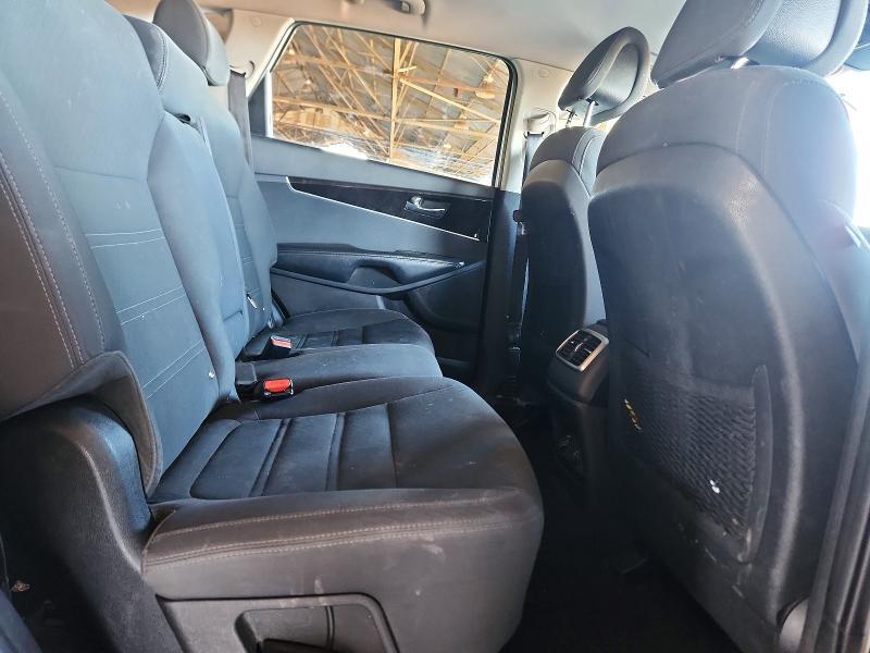 2016 KIA Sorento lx