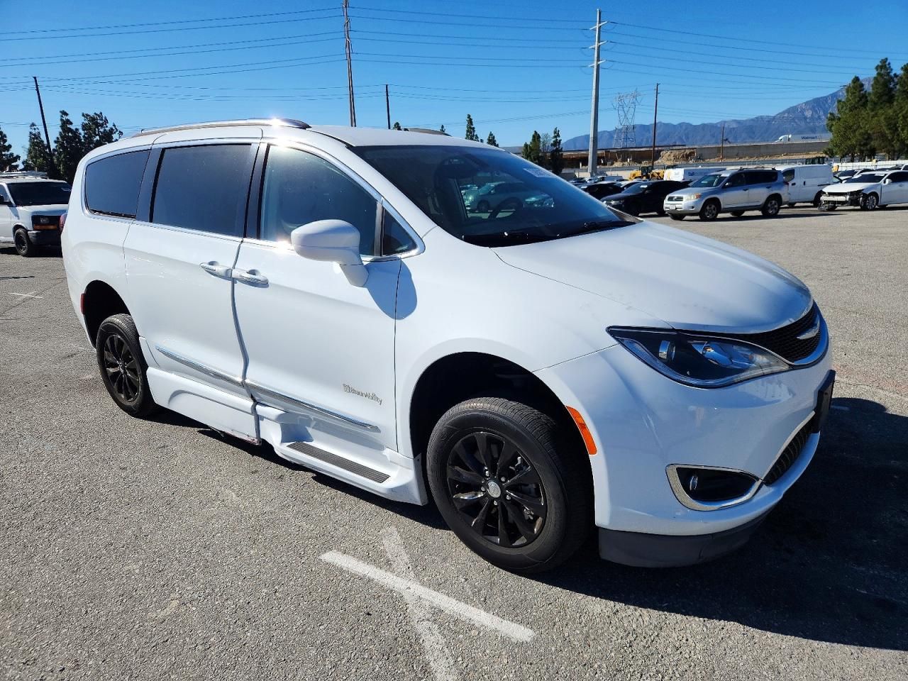 2018 Chrysler Pacifica Touring l