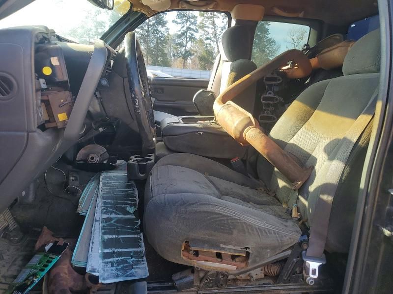 2003 Chevrolet Silverado C1500