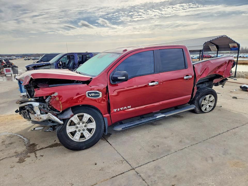 2017 Nissan Titan SV