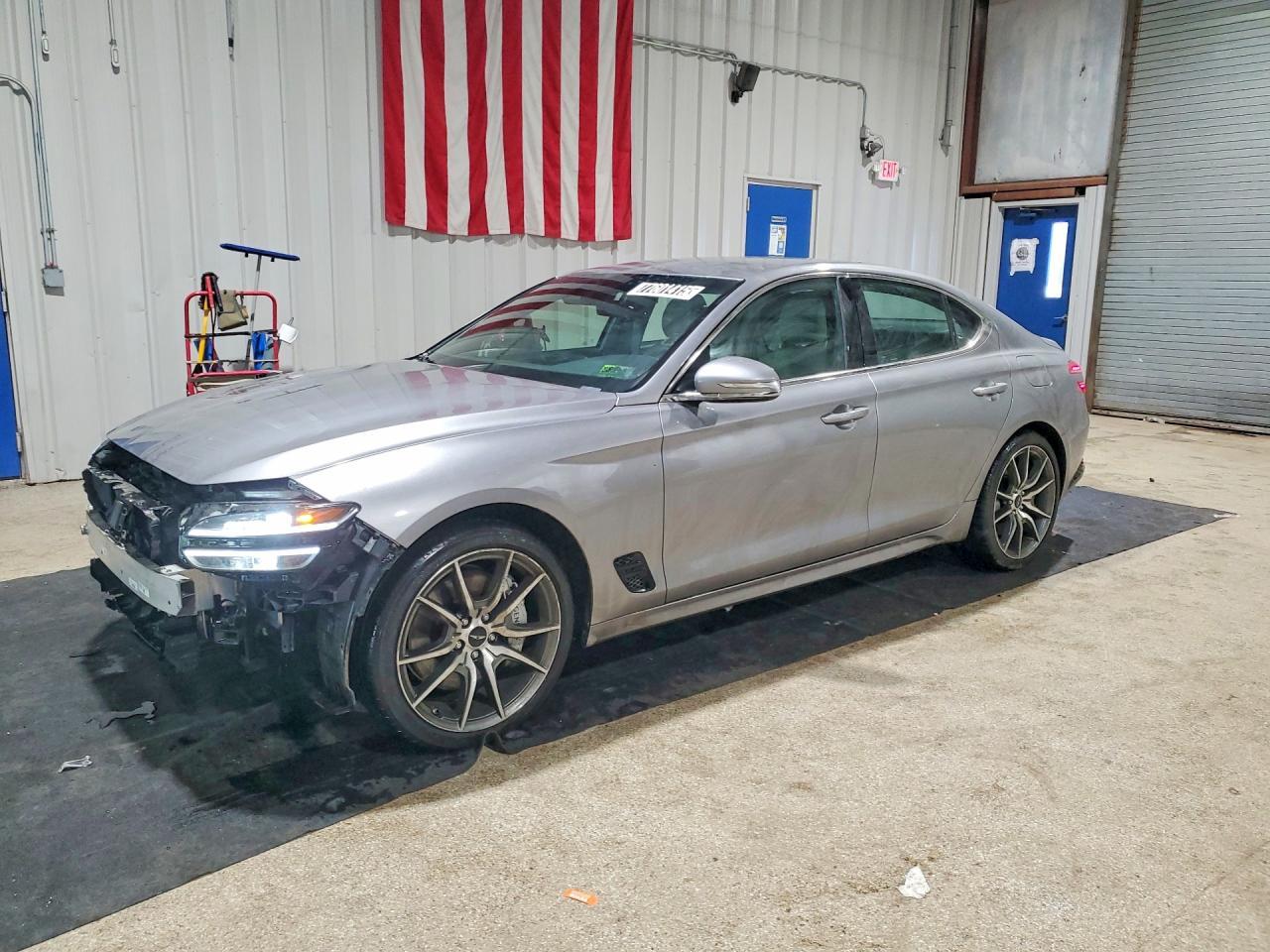 2025 Genesis G70 Base