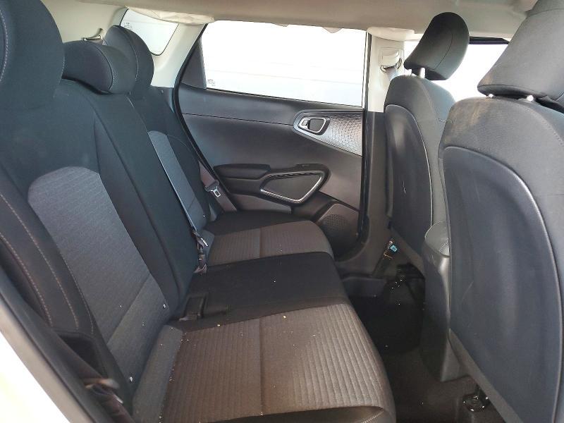 2021 KIA Soul lx