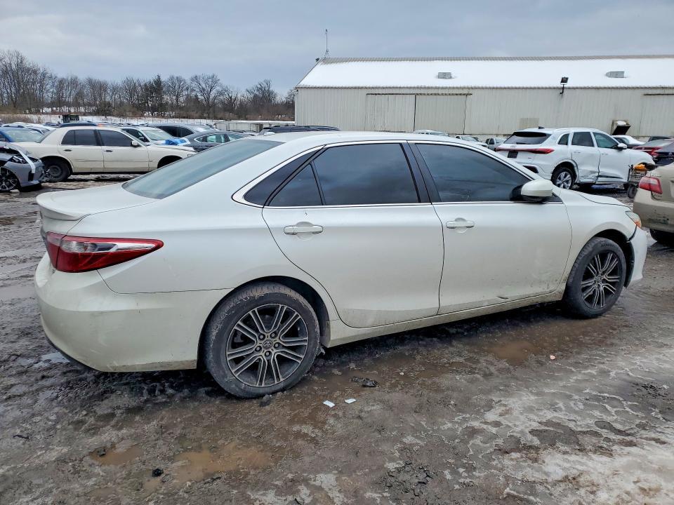 2015 Toyota Camry xse