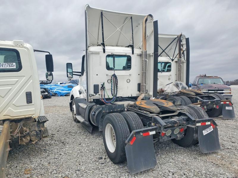2019 Kenworth T680 Semi Truck