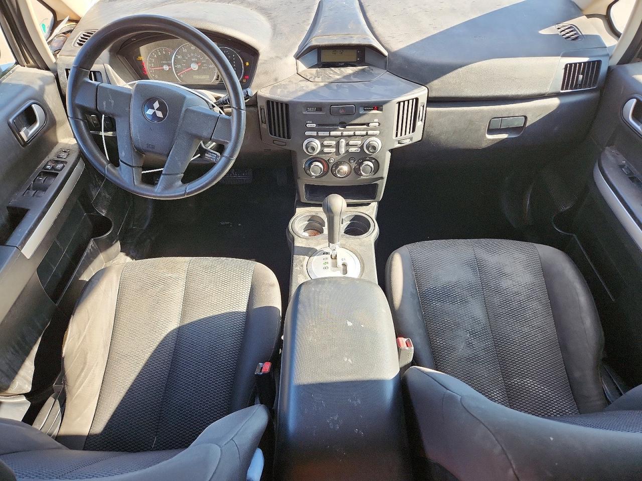 2010 Mitsubishi Endeavor ls