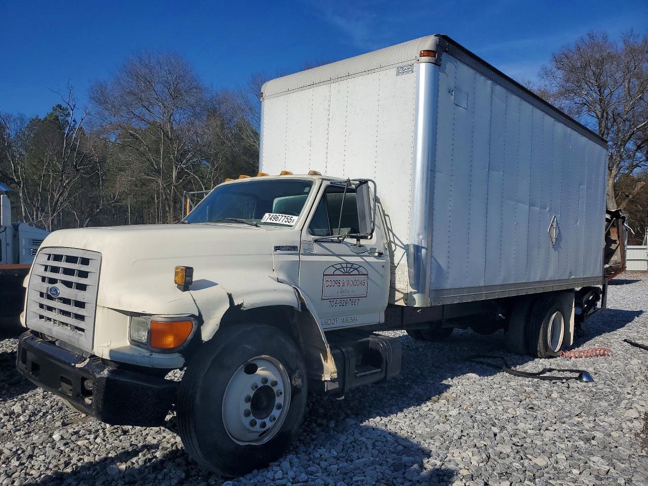 1998 Ford F800 BOX Truck