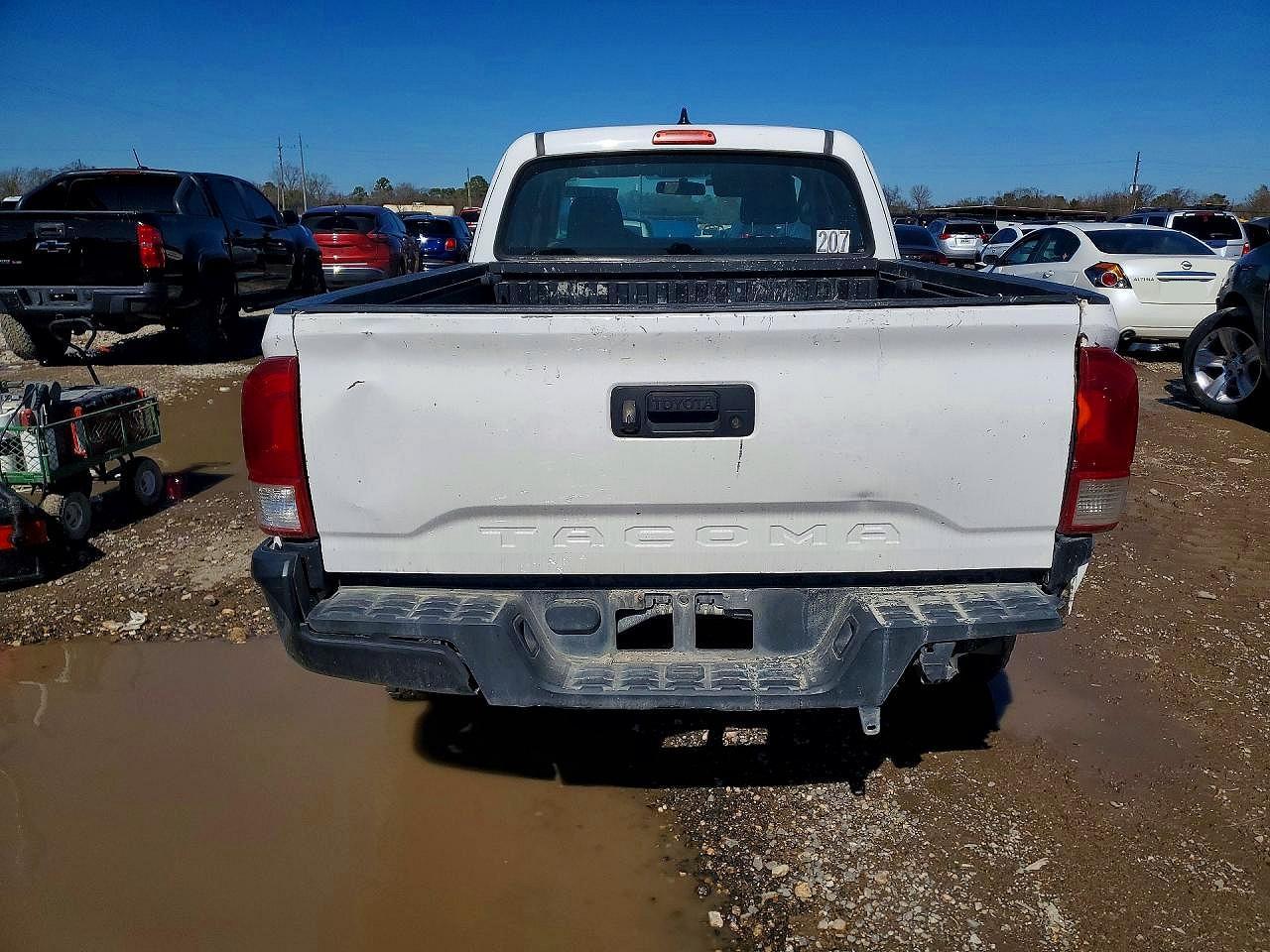 2017 Toyota Tacoma SR