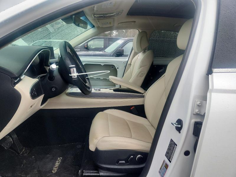 2023 Genesis Gv70 Base