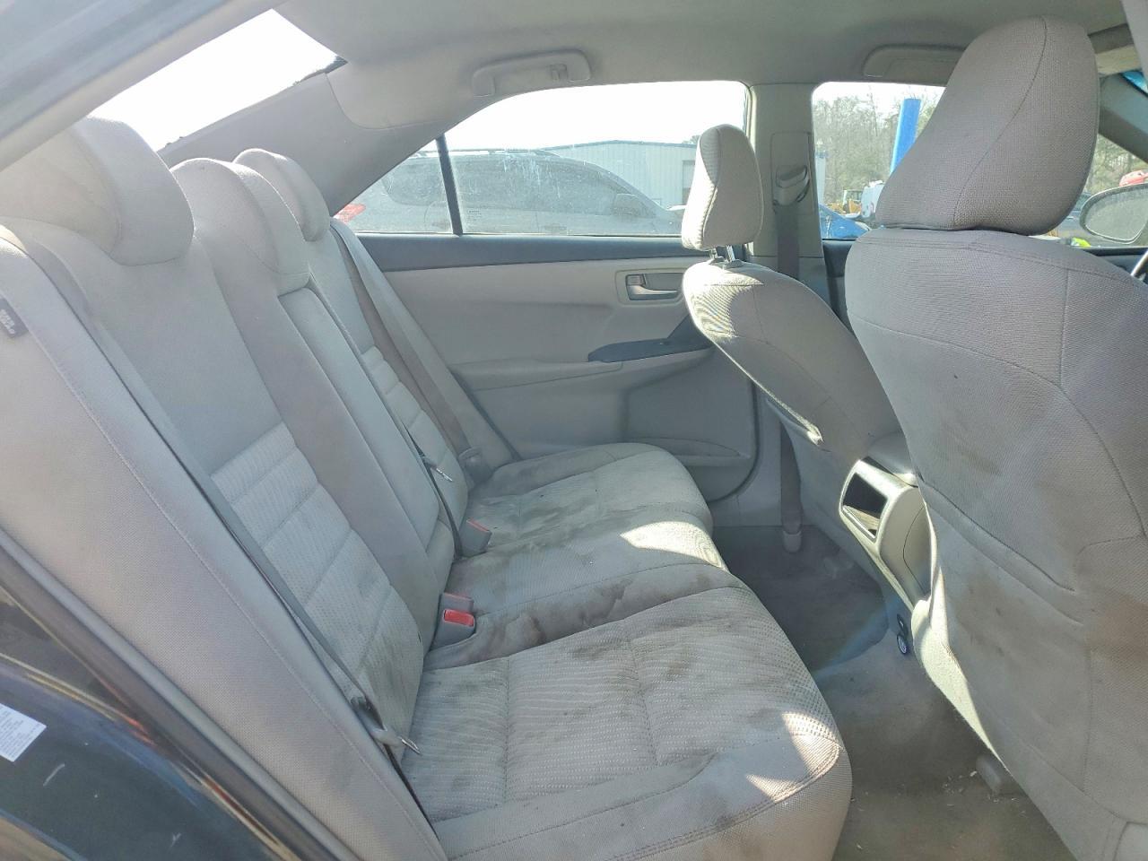 2017 Toyota Camry le
