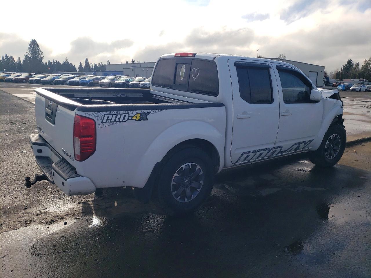 2015 Nissan Frontier S
