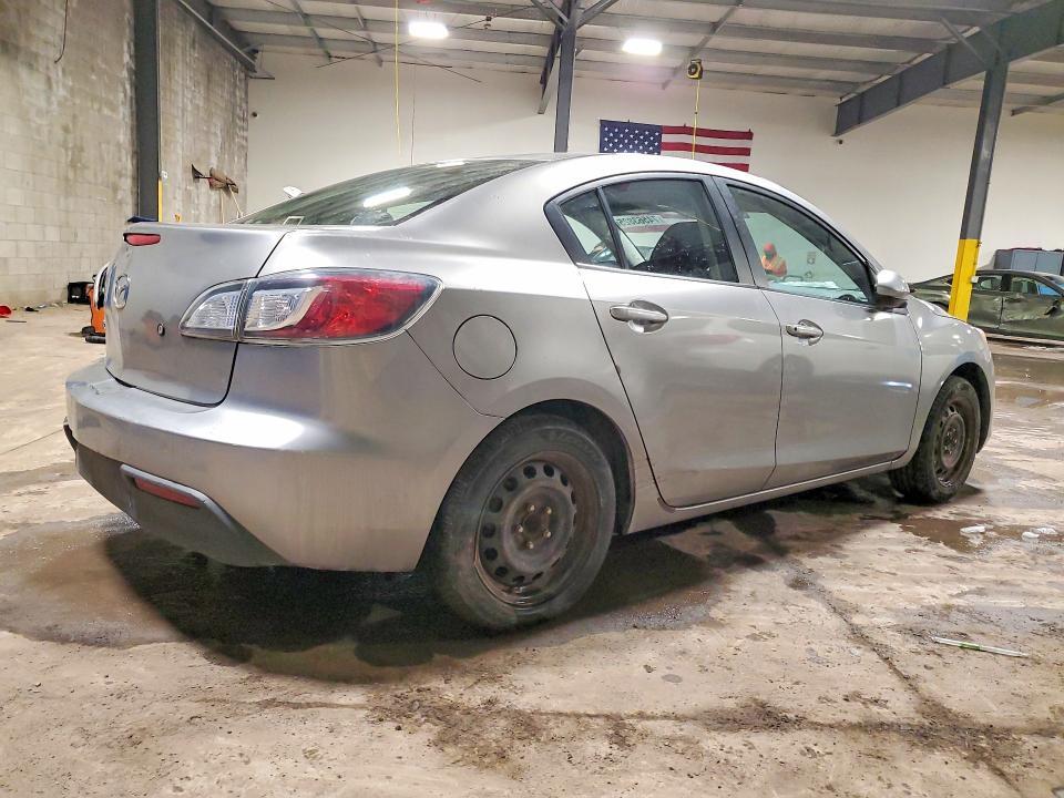 2010 Mazda 3 I