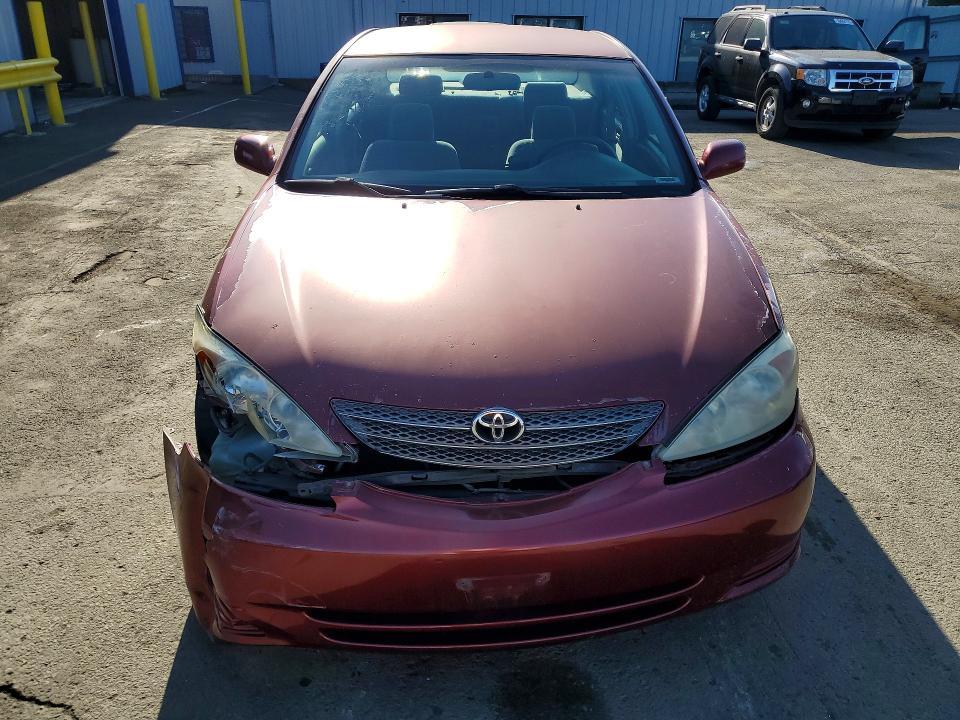 2003 Toyota Camry le
