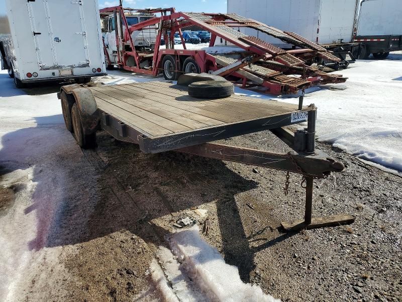 2002 Circle Equipment Trailer