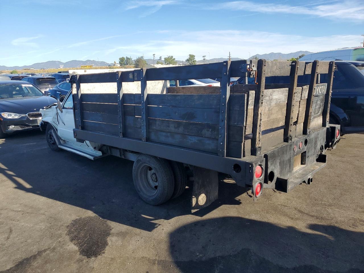 1988 Toyota Pickup Flatbed Truck