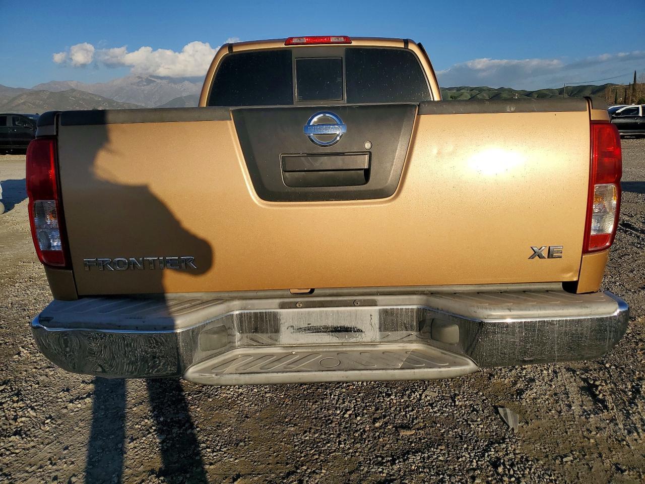 2005 Nissan Frontier King cab xe
