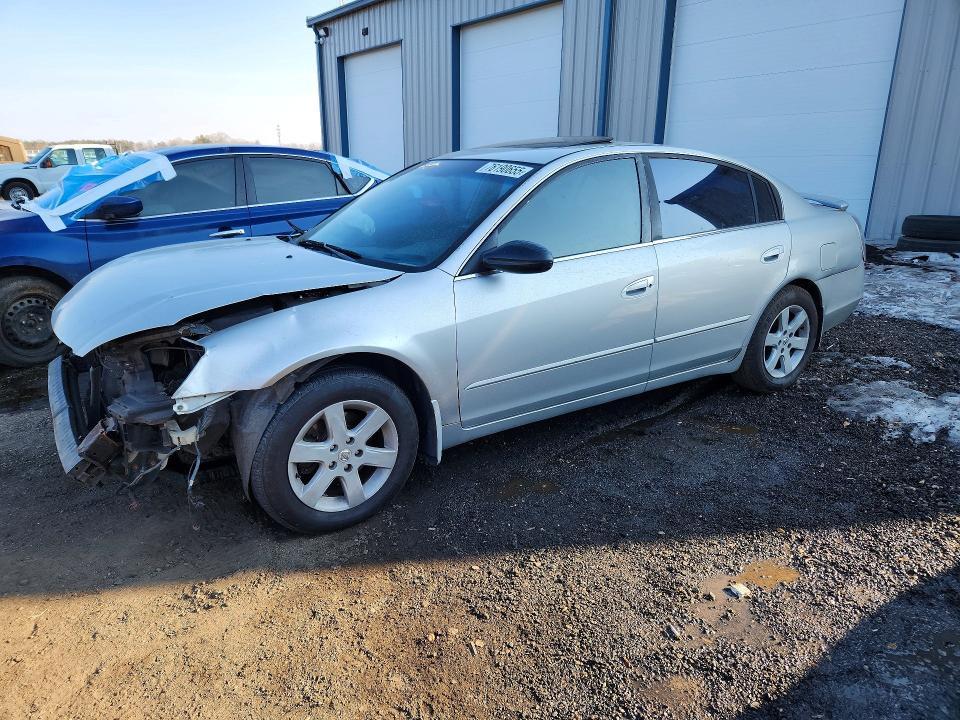 2003 Niss Altima